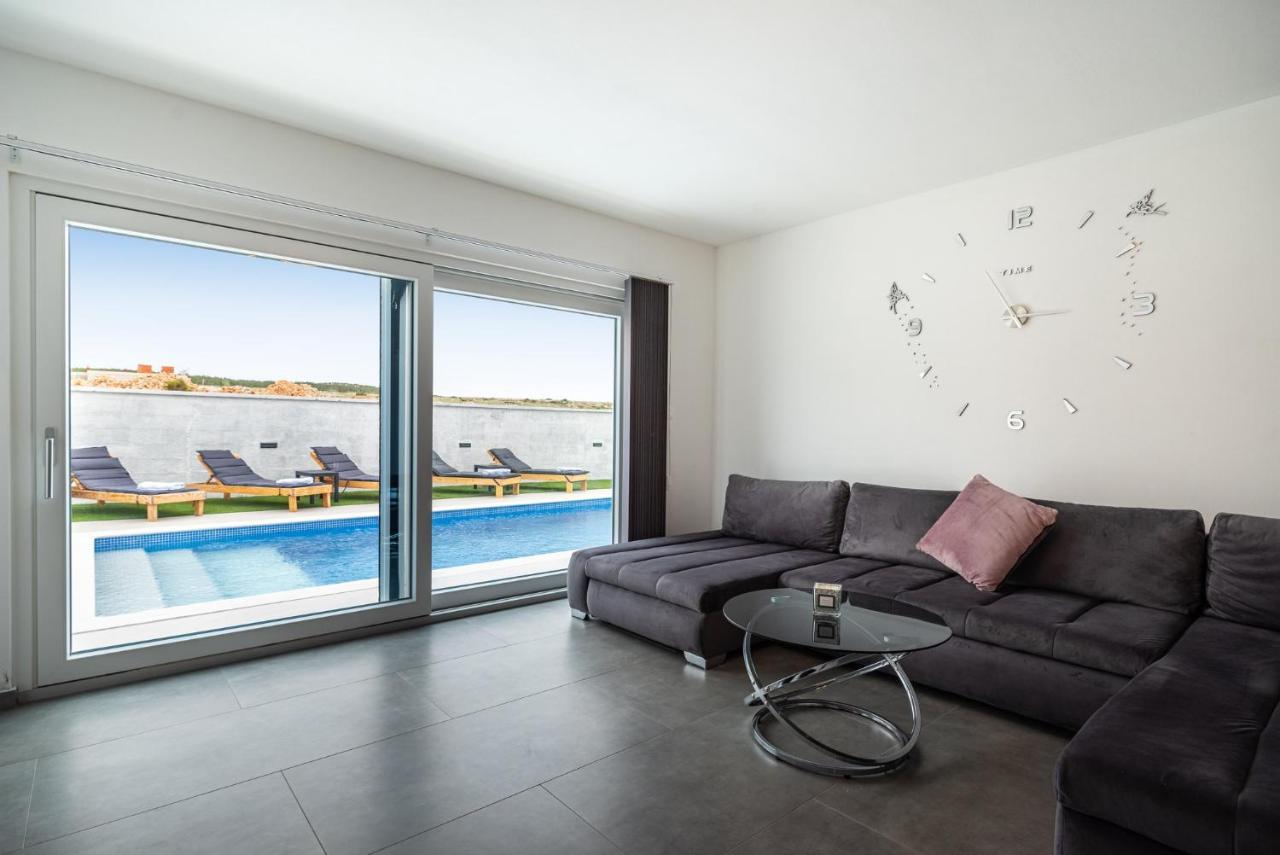 Luxury Villa Noemi Ražanac Buitenkant foto