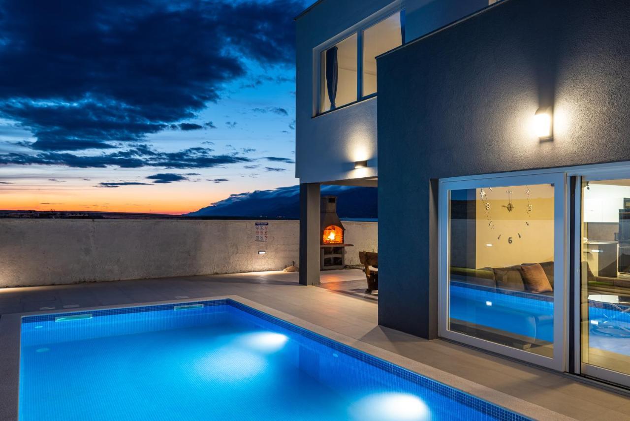 Luxury Villa Noemi Ražanac Buitenkant foto